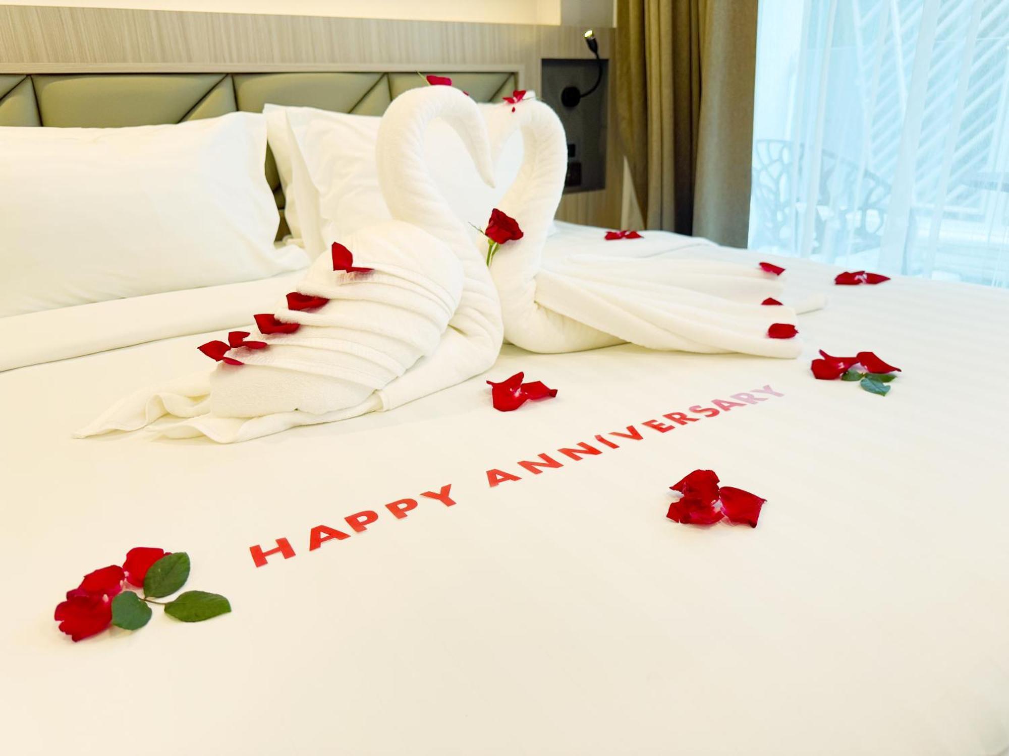 Clarian Hotel Beach Patong 外观 照片