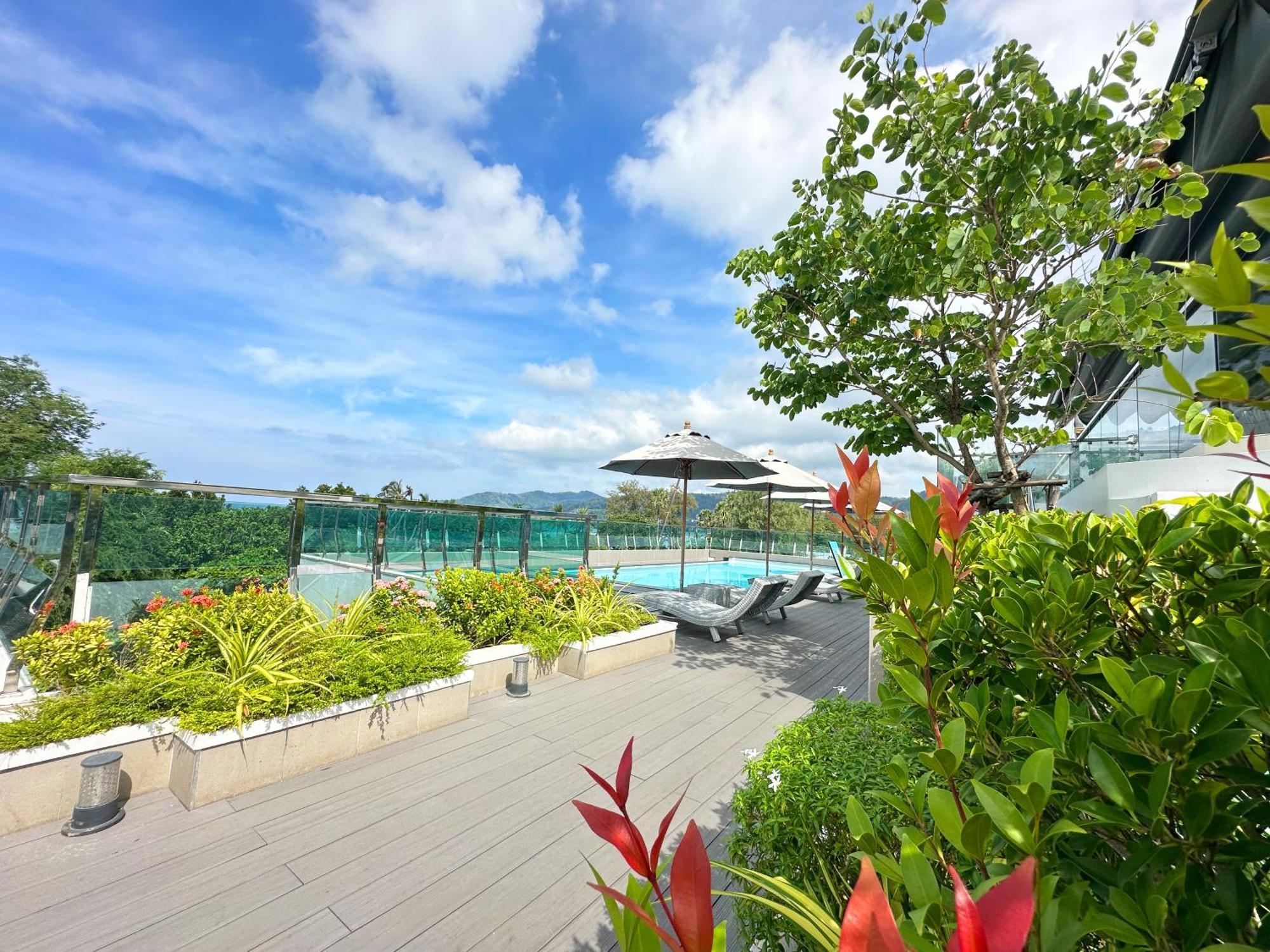 Clarian Hotel Beach Patong 外观 照片